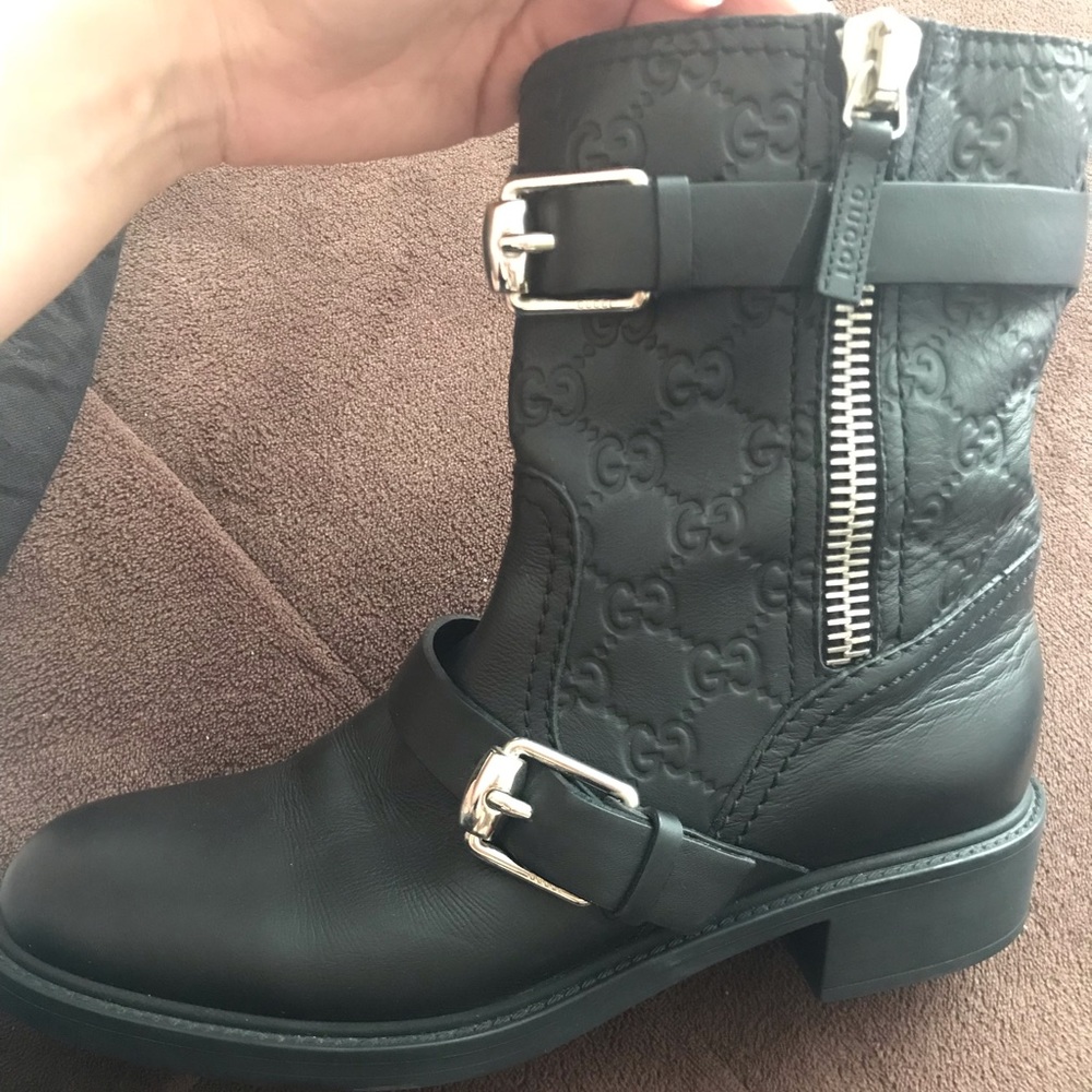 ***Gucci Boots